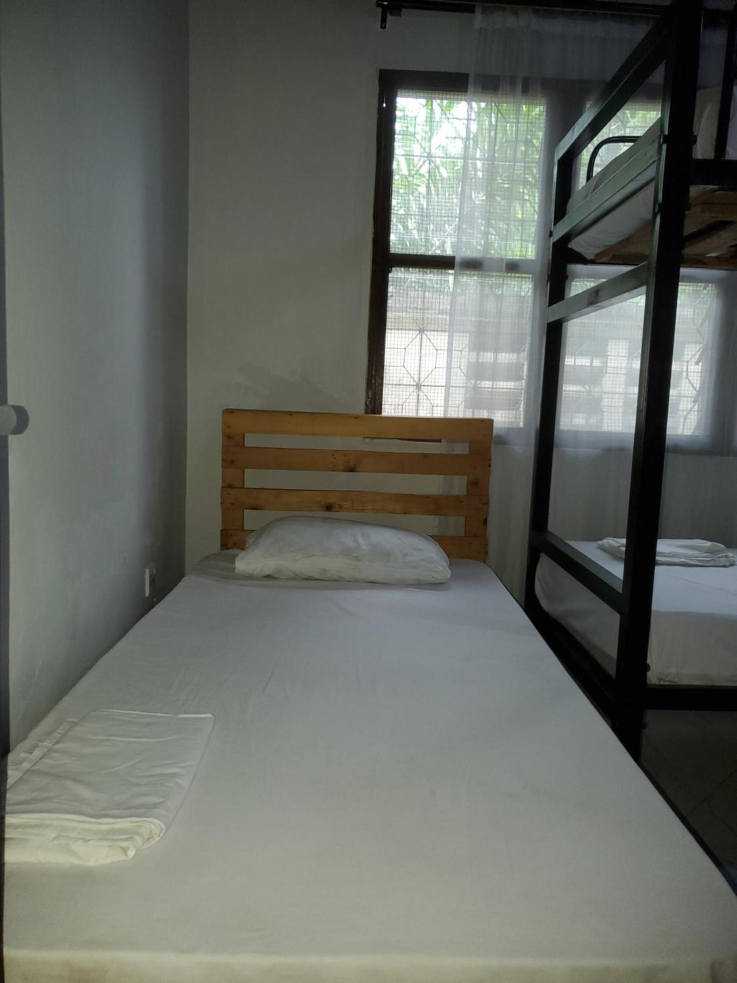 The Nest Haven Hostel Дар-ес-Салам Екстер'єр фото