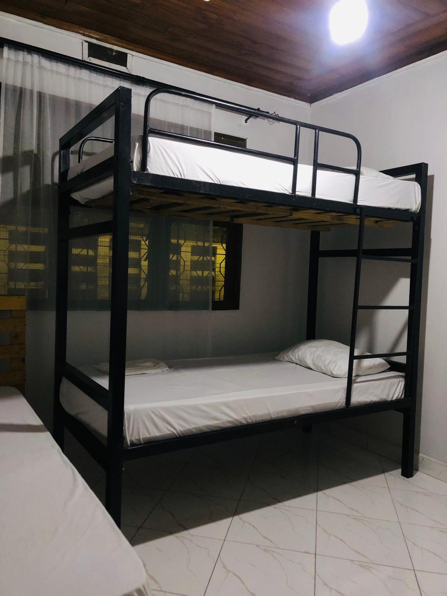 The Nest Haven Hostel Дар-ес-Салам Екстер'єр фото
